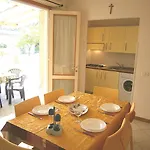 Dina/viel Бібіоне